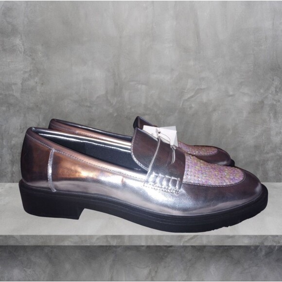 Hand Crafted Rhinestone Embellished Silver Loafers Size 10 NWT - Picture 5 of 6